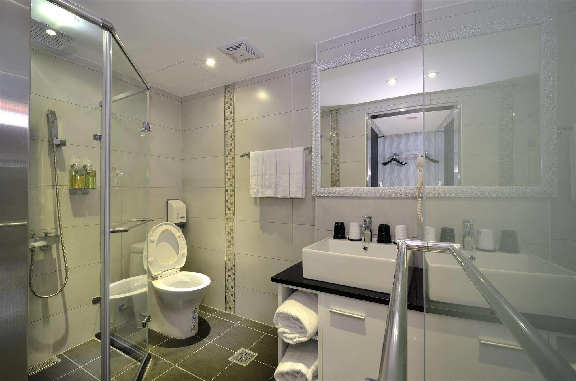 New Stay Inn II - Nanxi Taipei Extérieur photo